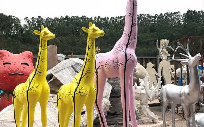 公園景區(qū)玻璃鋼彩繪長頸鹿雕塑